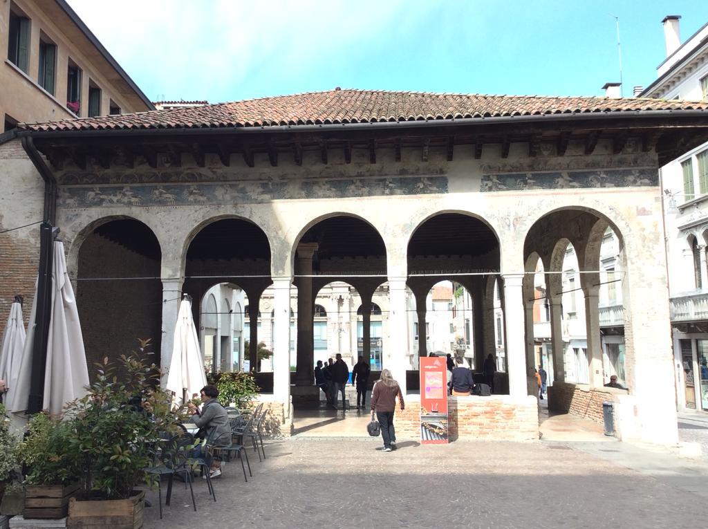 Apartamento La Loggia Al Duomo - Treviso Exterior foto